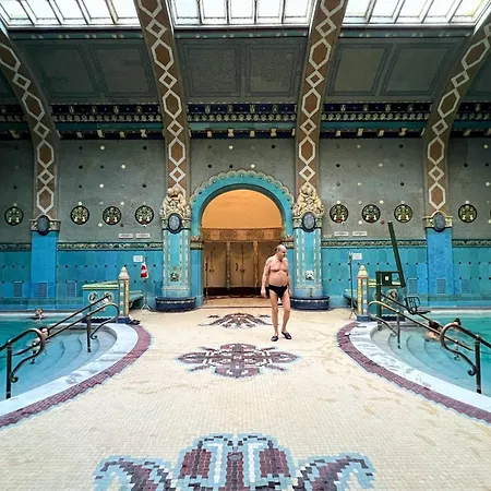 Basilica Art Escape W 2br Balcony & Views Apartmán *